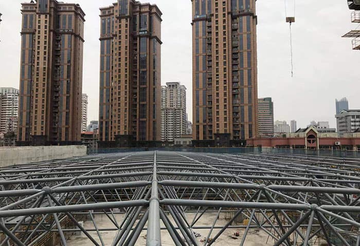 霸州螺栓球网架结构