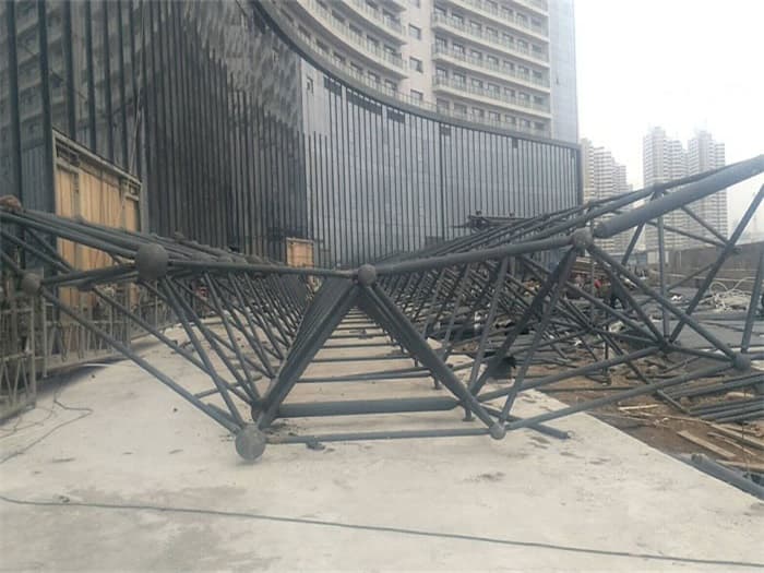 霸州万豪酒店雨棚网架